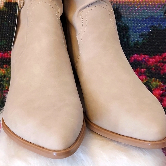 Womens Time and Tru Western Slouch Boots - Picture 9 of 12